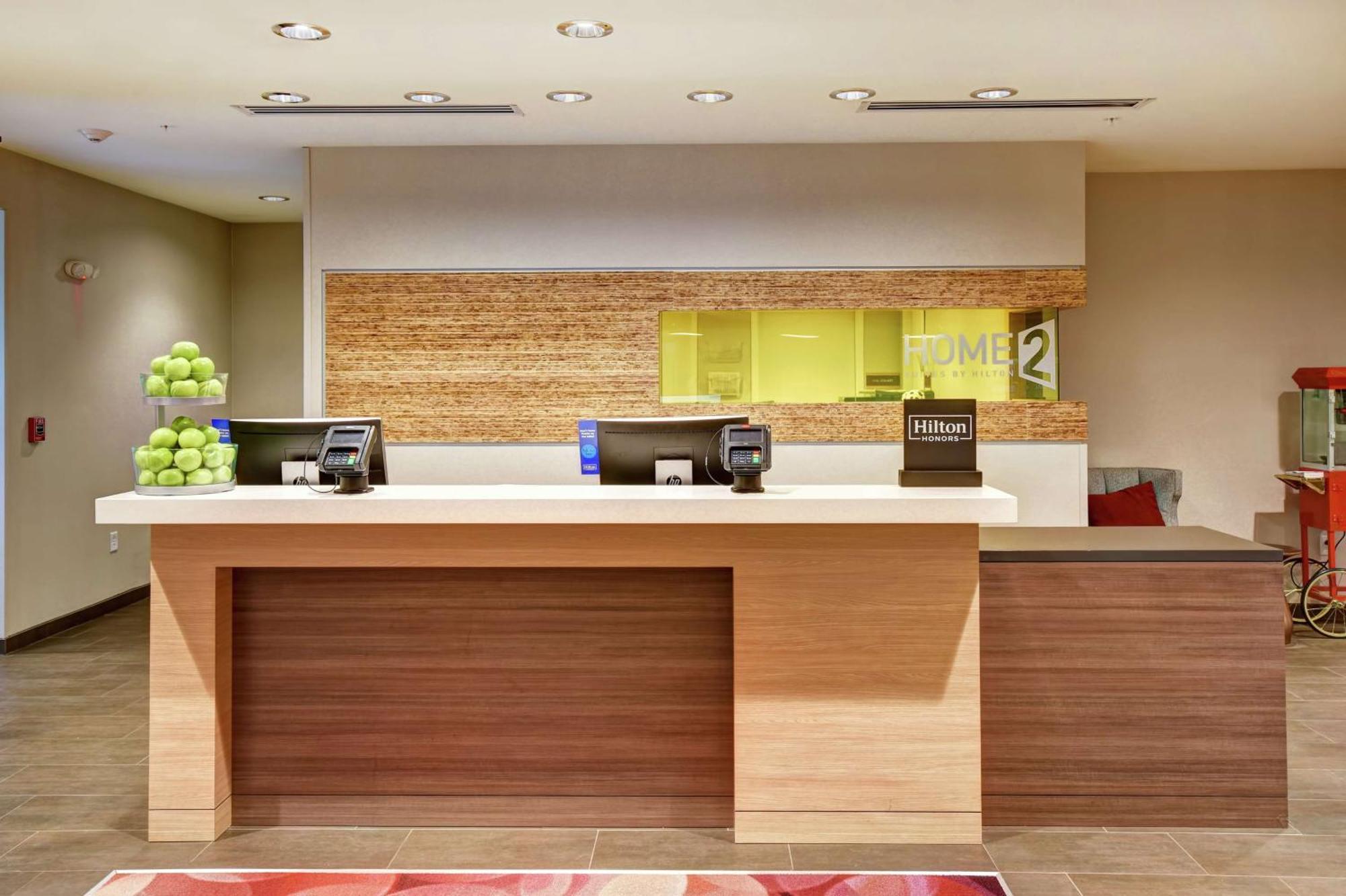 Home2 Suites By Hilton Springfield North Εξωτερικό φωτογραφία