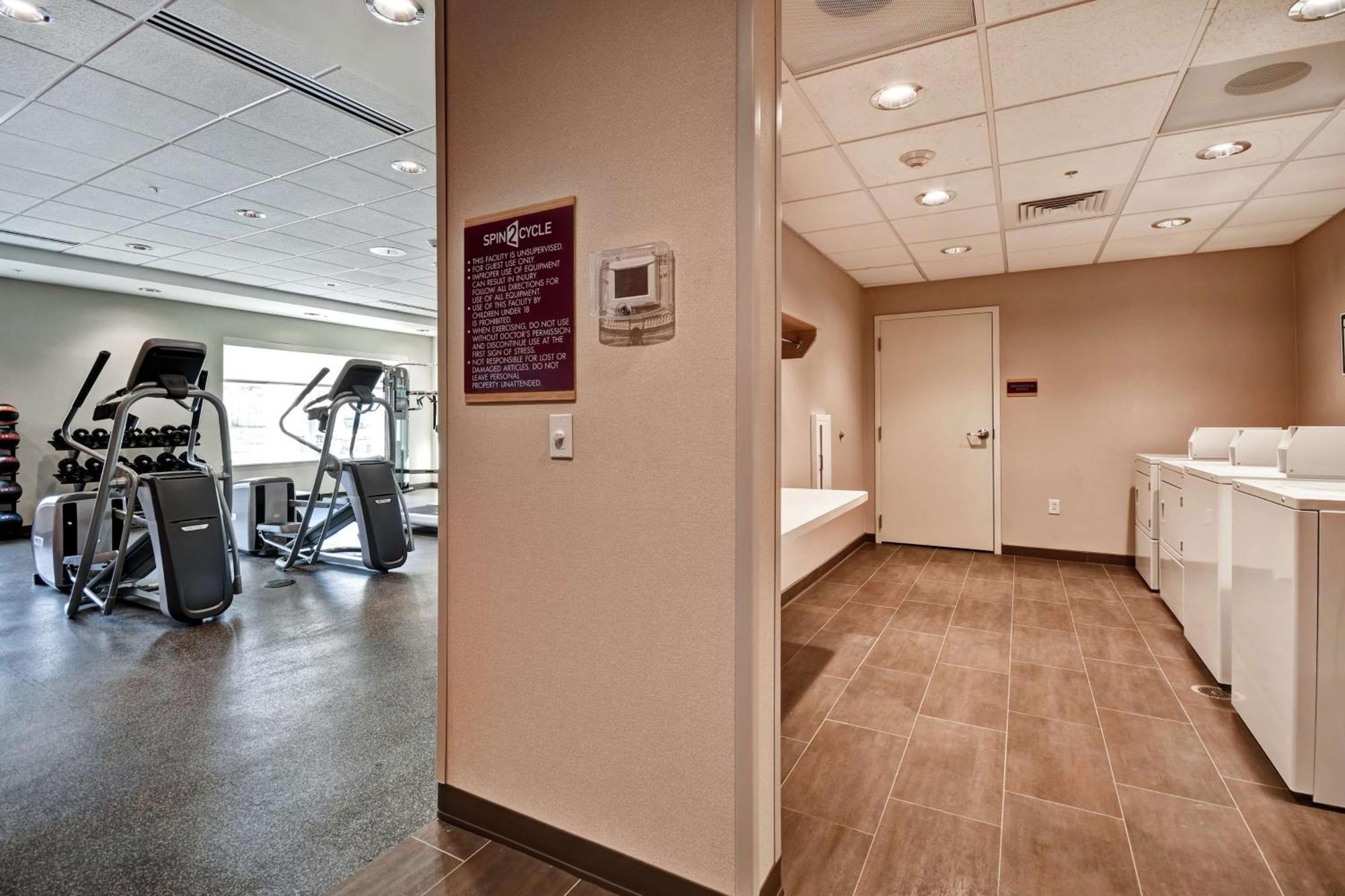 Home2 Suites By Hilton Springfield North Εξωτερικό φωτογραφία