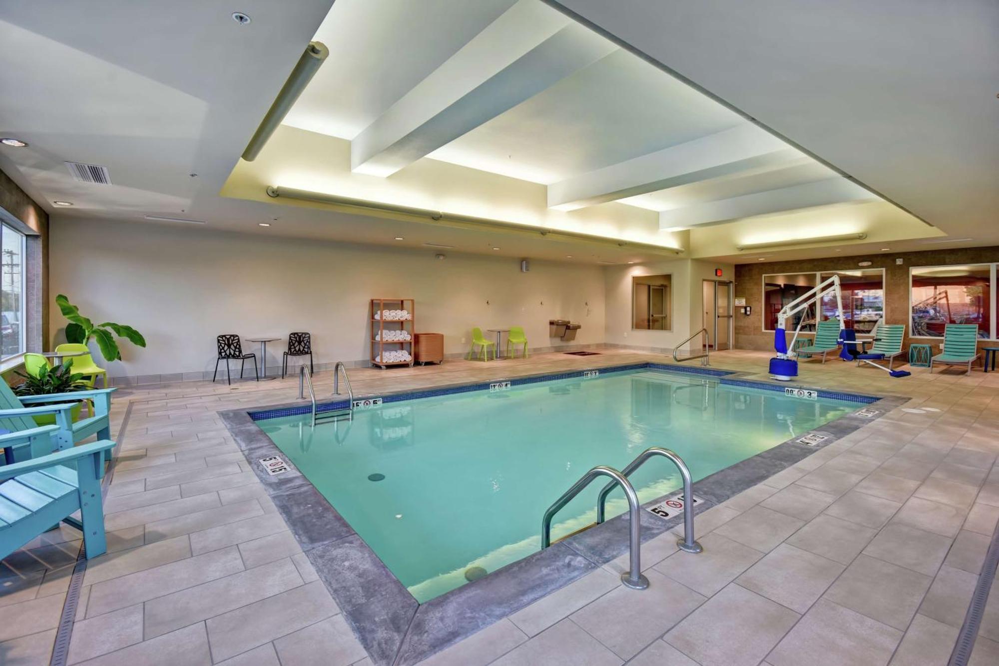 Home2 Suites By Hilton Springfield North Εξωτερικό φωτογραφία