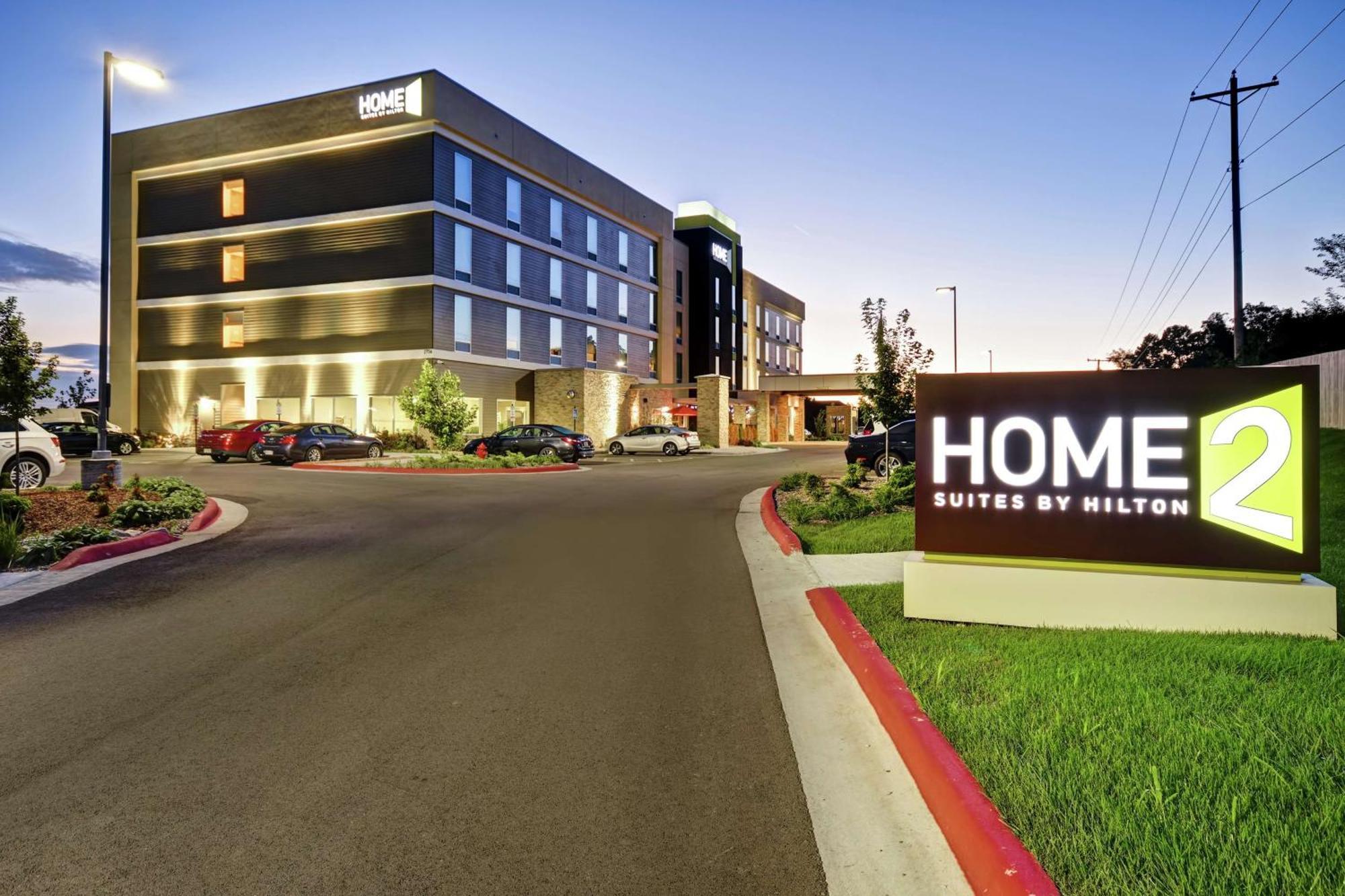 Home2 Suites By Hilton Springfield North Εξωτερικό φωτογραφία