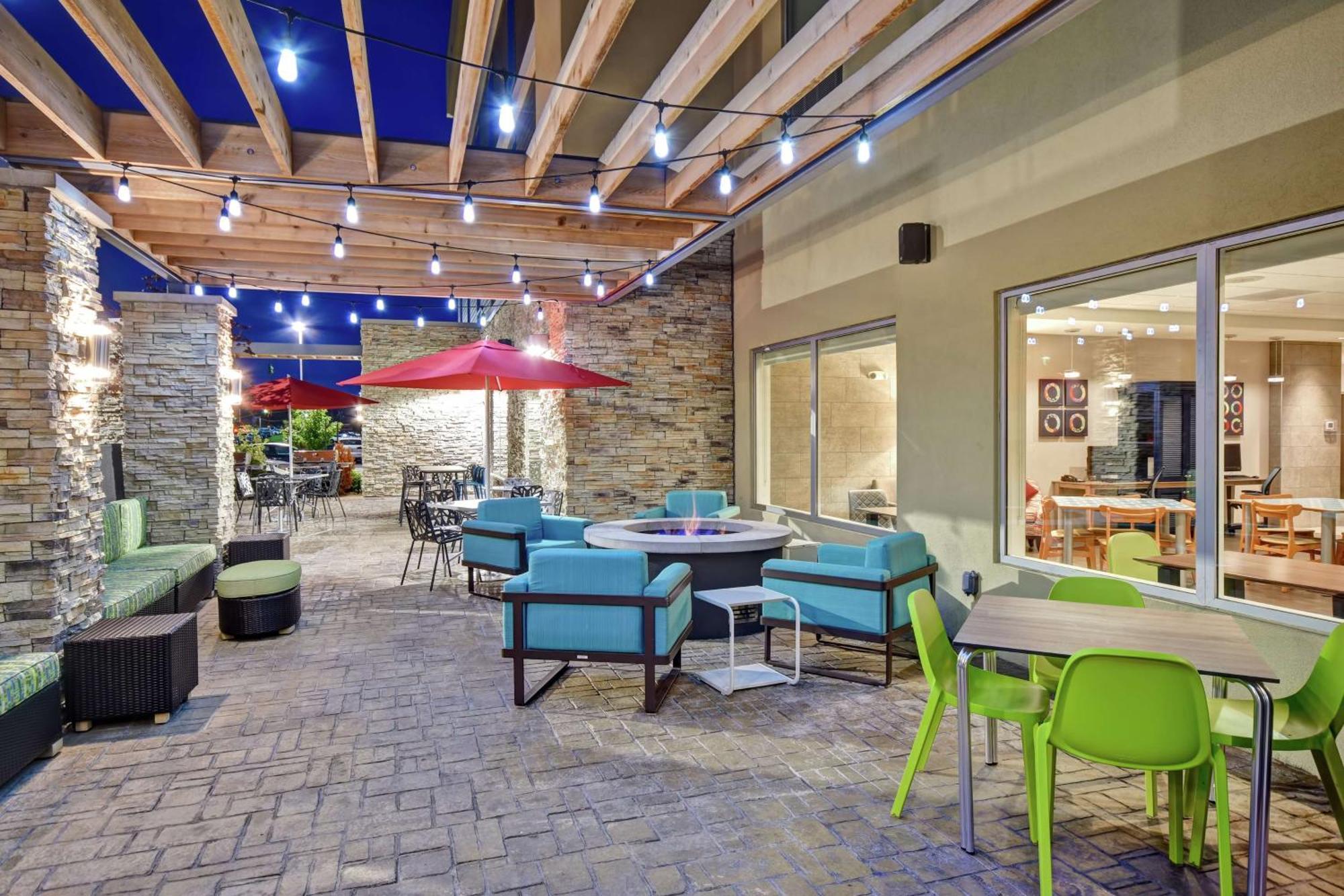 Home2 Suites By Hilton Springfield North Εξωτερικό φωτογραφία