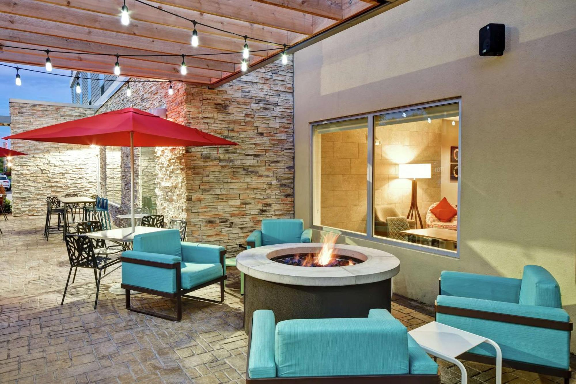 Home2 Suites By Hilton Springfield North Εξωτερικό φωτογραφία