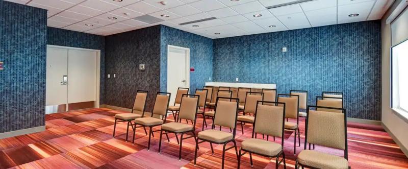 Home2 Suites By Hilton Springfield North Εξωτερικό φωτογραφία